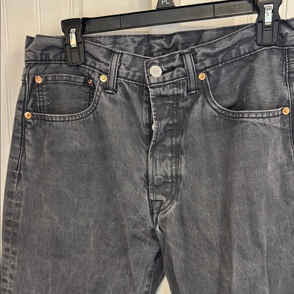Levi’s dark gray button fly Jeans 32X30 - Picture 2 of 7
